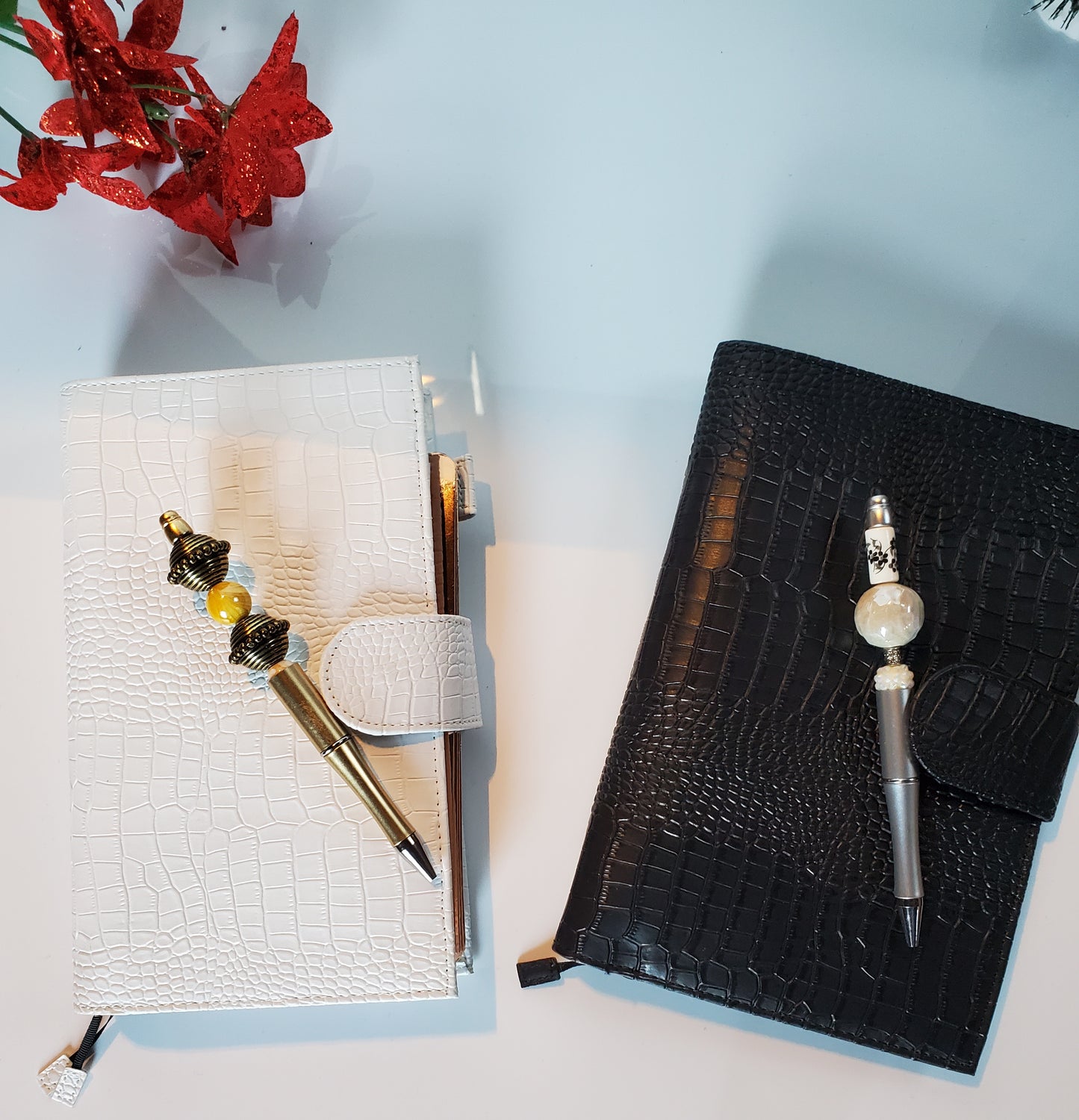 Black or White A5 Lizard Style cover with 2023 Calendar & annual pages
